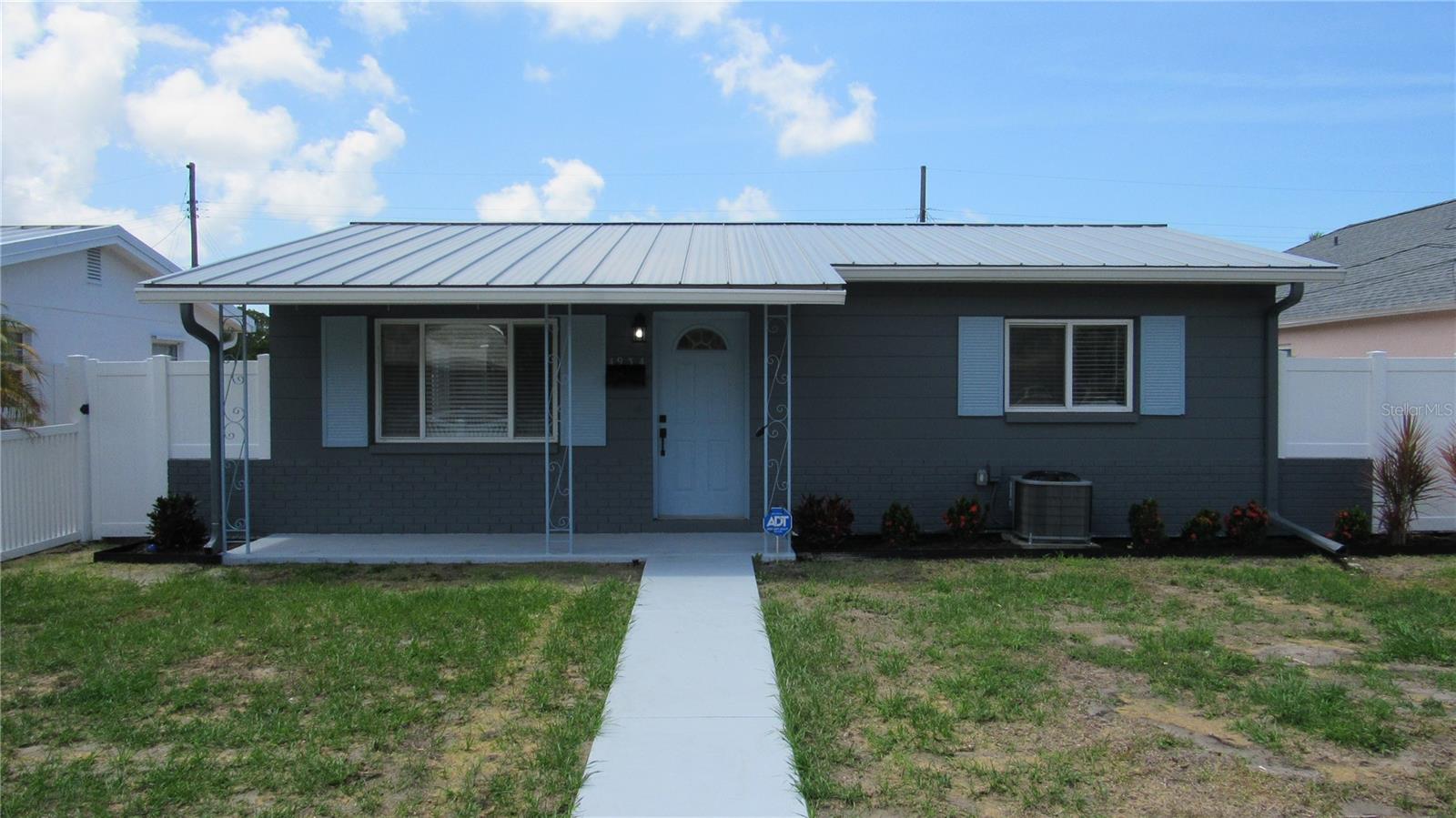 Image 24 of 25 For 4934 21st Avenue N