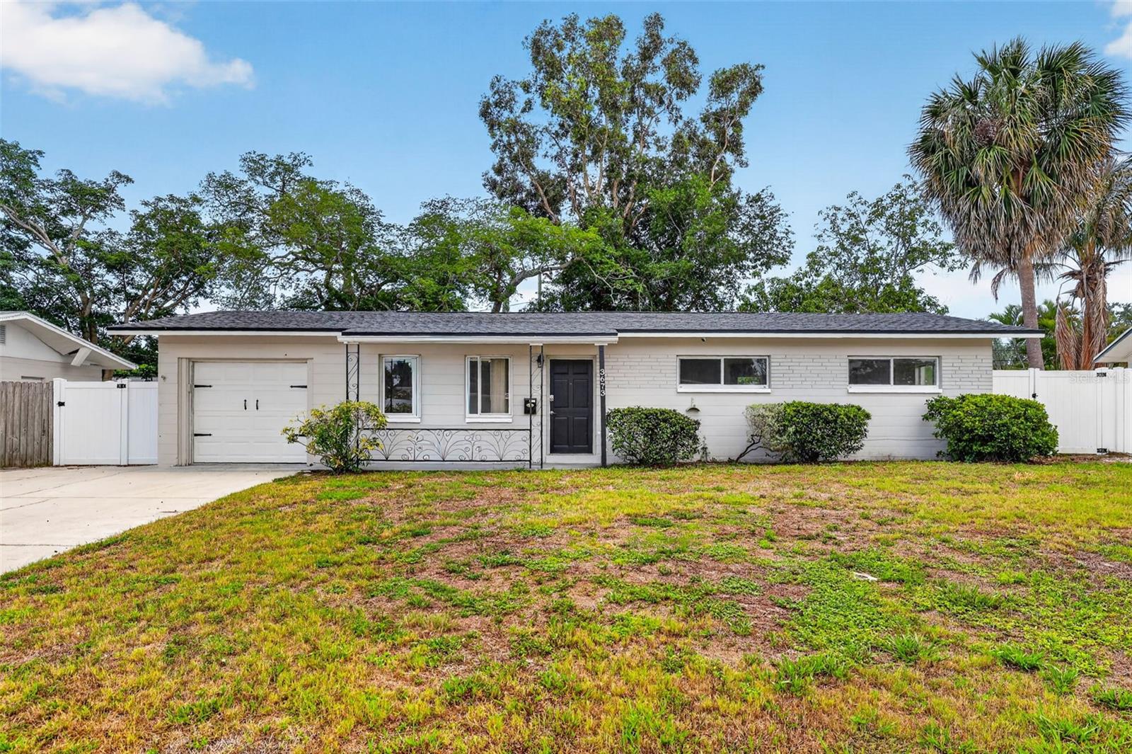Details for 3673 Searobin Drive Se, ST PETERSBURG, FL 33705