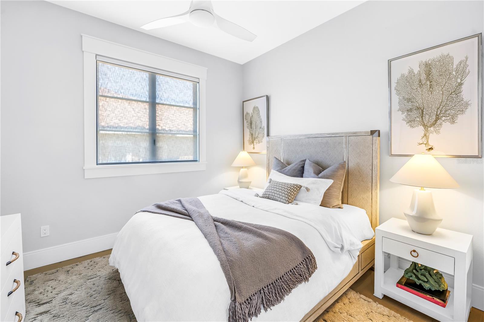 Listing photo id 52 for 386 26th Avenue Se