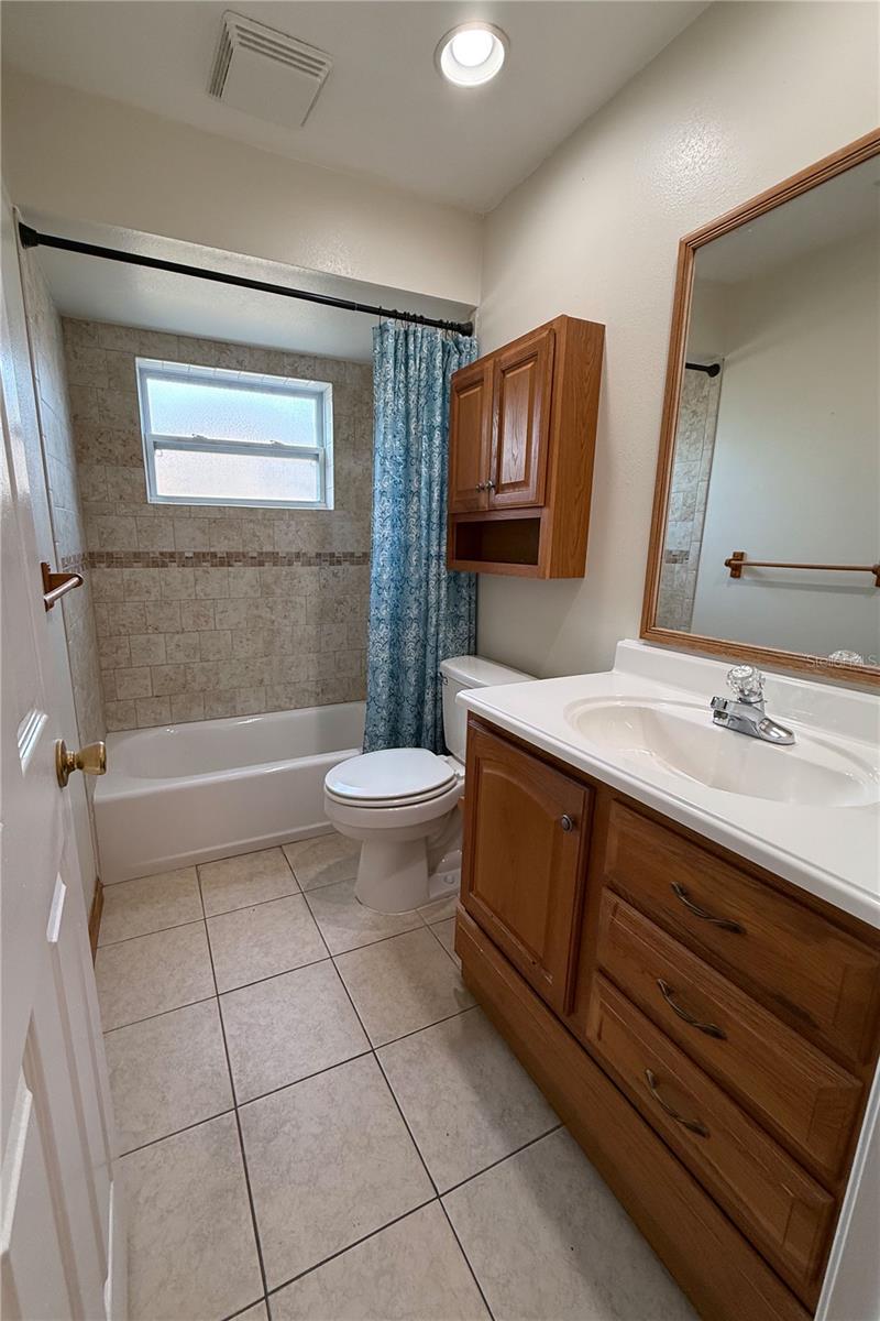 Image 12 of 19 For 2334 Knoll Avenue S