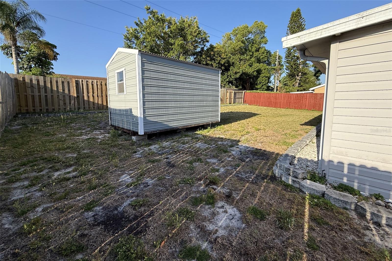 Image 15 of 19 For 2334 Knoll Avenue S