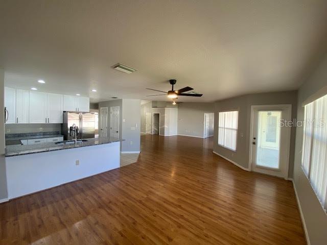 Image 4 of 19 For 8427 136th Street