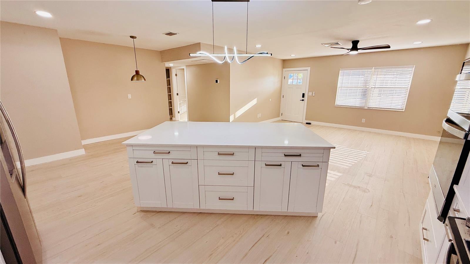 Image 10 of 54 For 6409 Rosewood Drive
