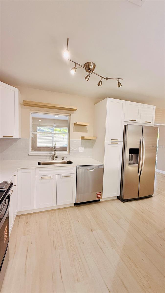 Image 16 of 54 For 6409 Rosewood Drive