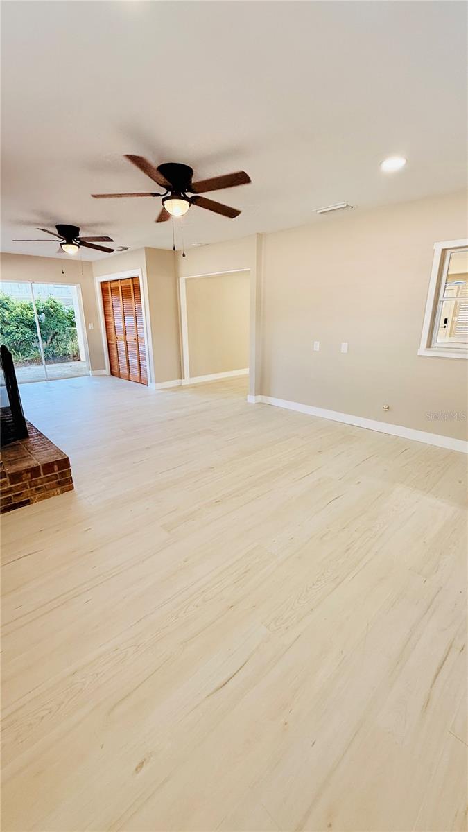Image 23 of 54 For 6409 Rosewood Drive