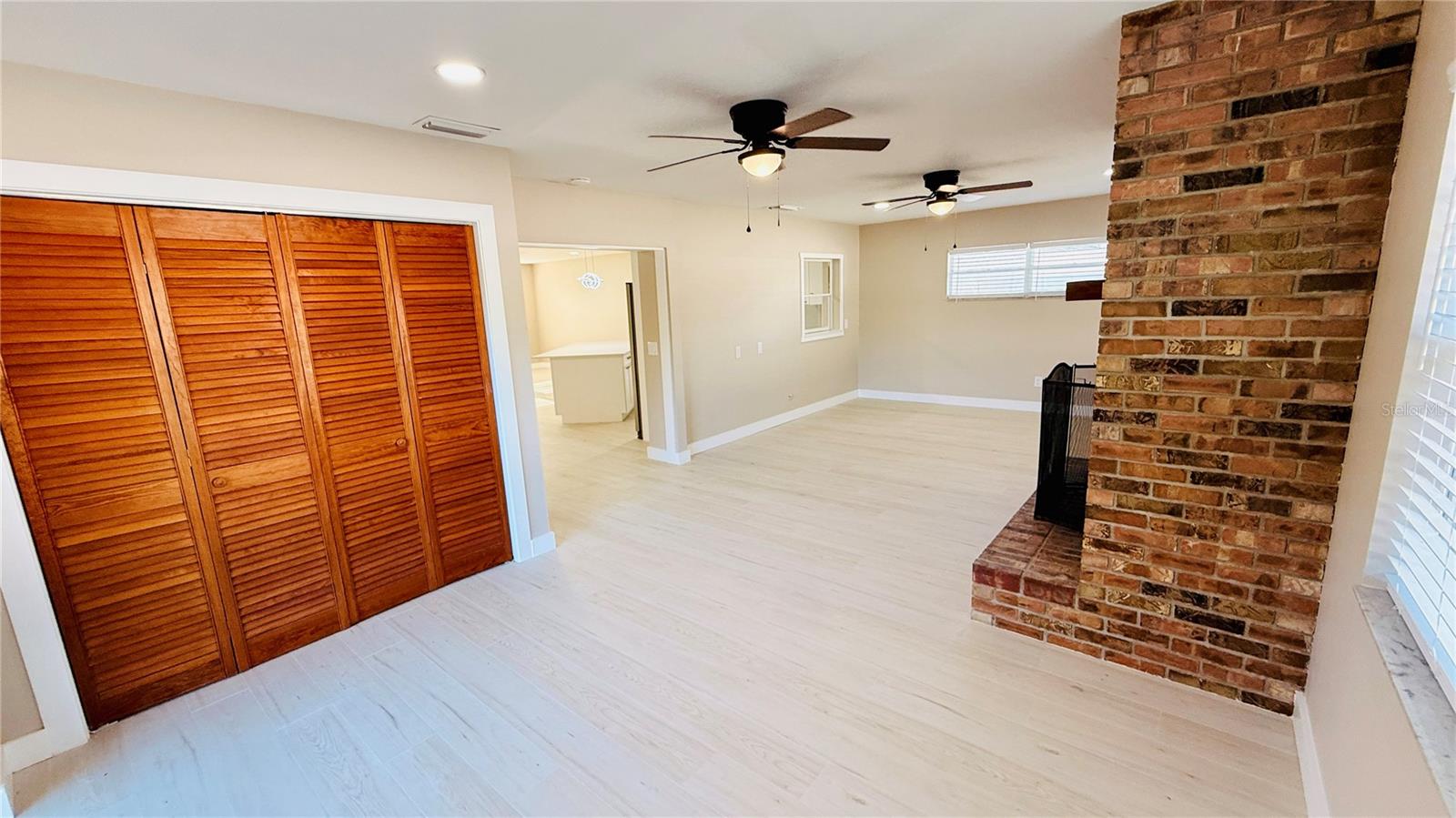 Image 25 of 54 For 6409 Rosewood Drive