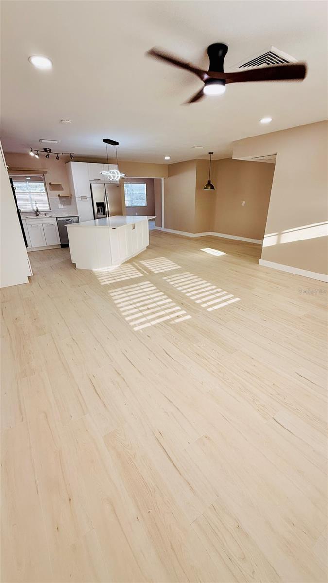 Image 6 of 54 For 6409 Rosewood Drive