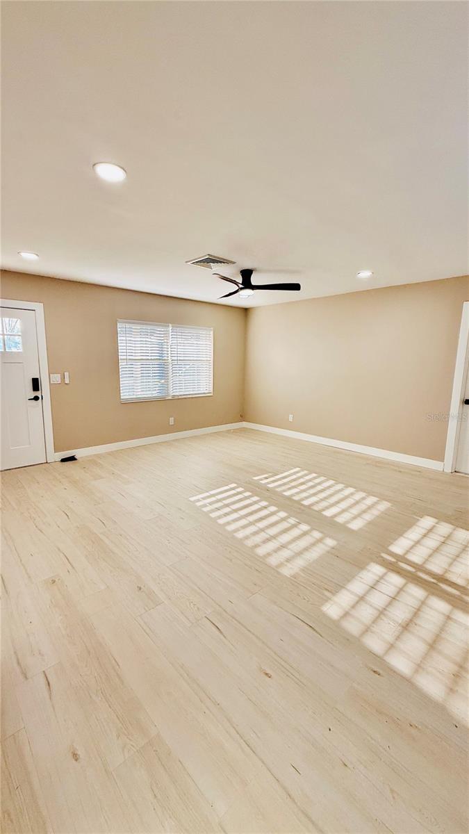 Image 7 of 54 For 6409 Rosewood Drive