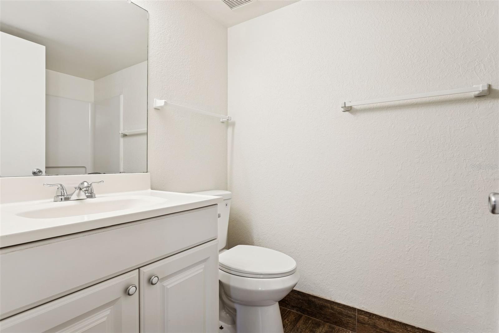 Image 12 of 32 For 2690 Coral Landings Boulevard 622
