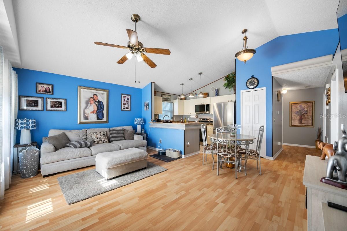 Image 2 of 20 For 13132 Carrollwood Creek Drive