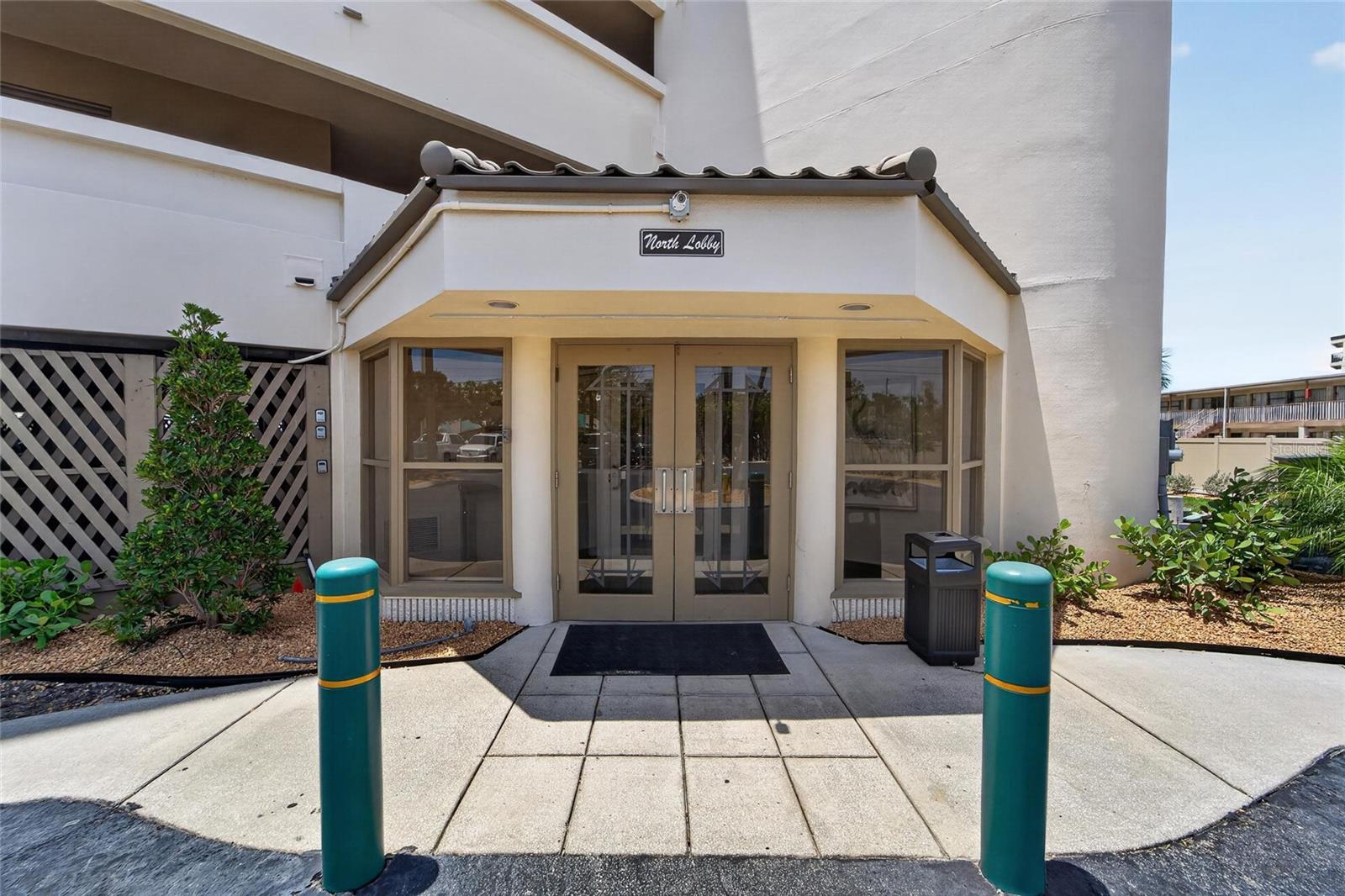 Image 17 of 94 For 4450 Gulf Boulevard 113