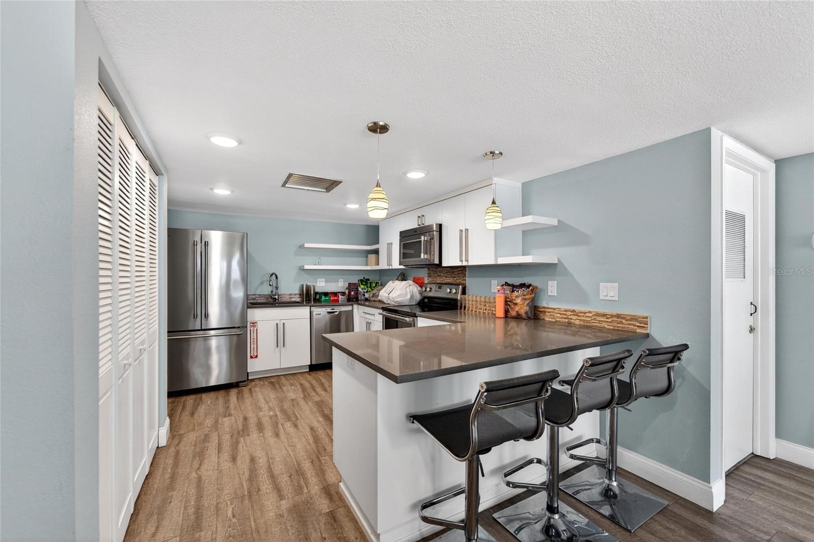 Image 75 of 94 For 4450 Gulf Boulevard 113