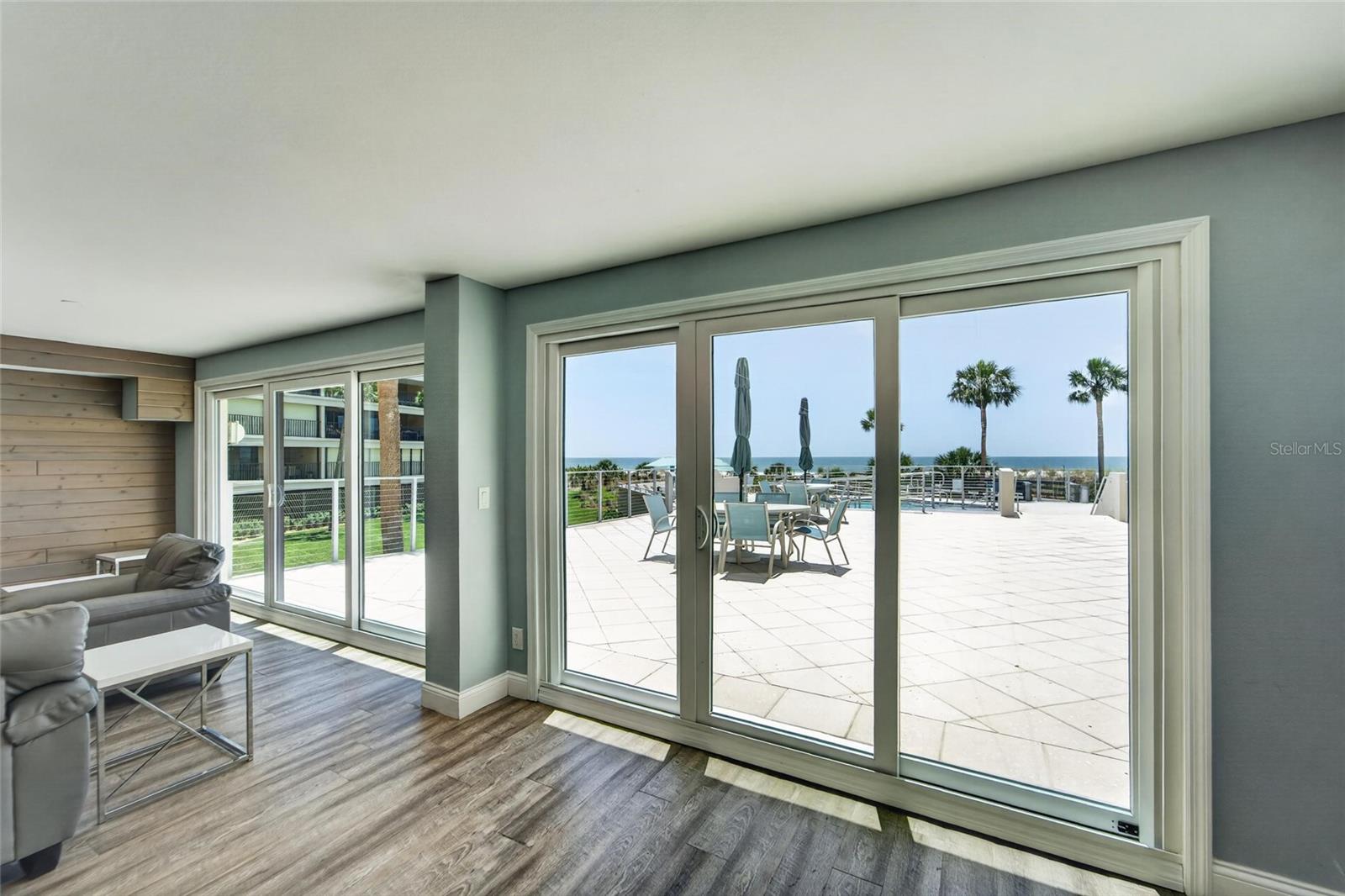 Image 82 of 94 For 4450 Gulf Boulevard 113