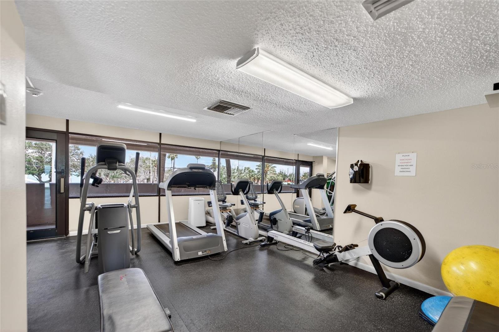 Image 85 of 94 For 4450 Gulf Boulevard 113