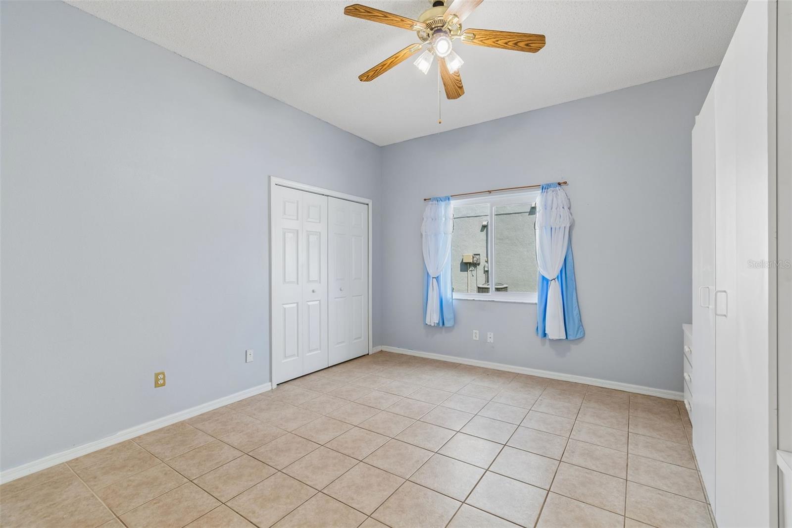Image 13 of 48 For 12803 Longcrest Drive
