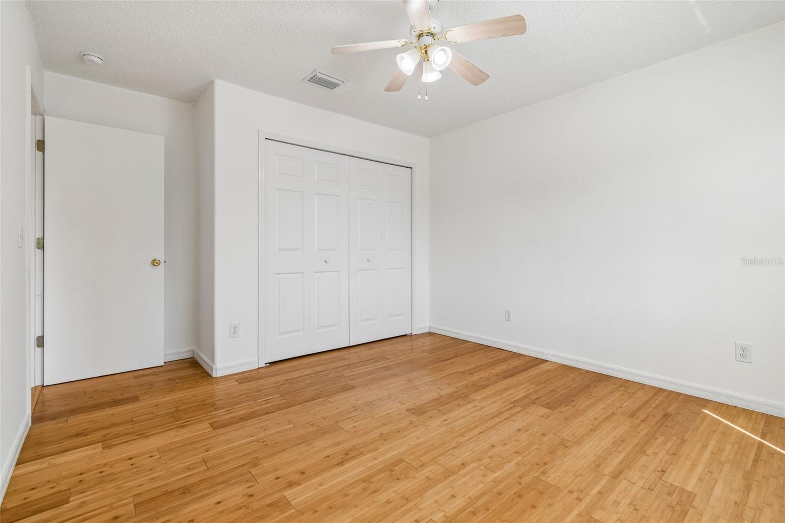 Image 23 of 48 For 12803 Longcrest Drive
