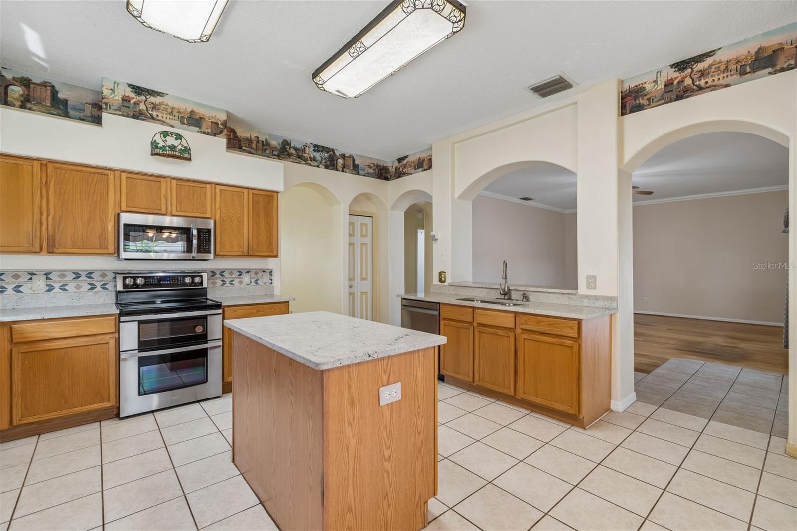 Image 6 of 48 For 12803 Longcrest Drive