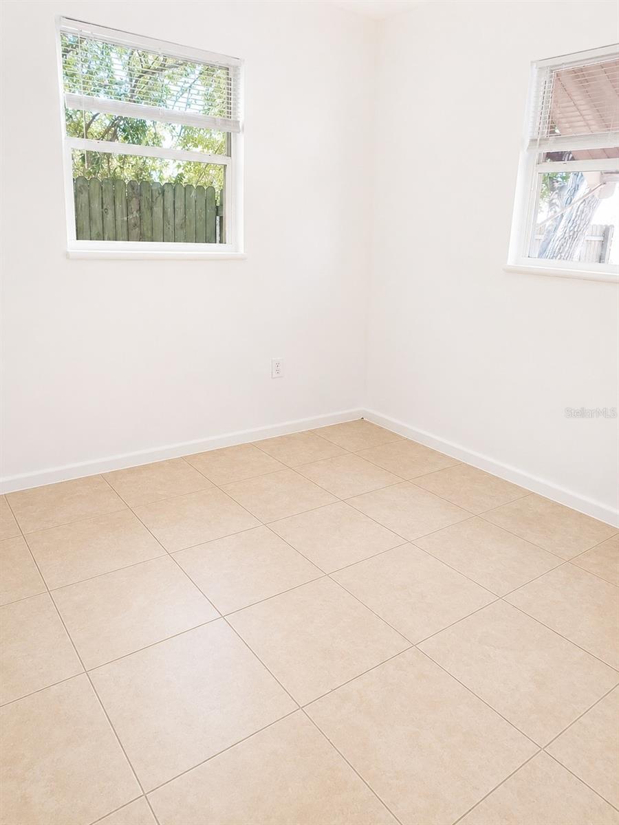 Image 10 of 17 For 5411 70th Lane N