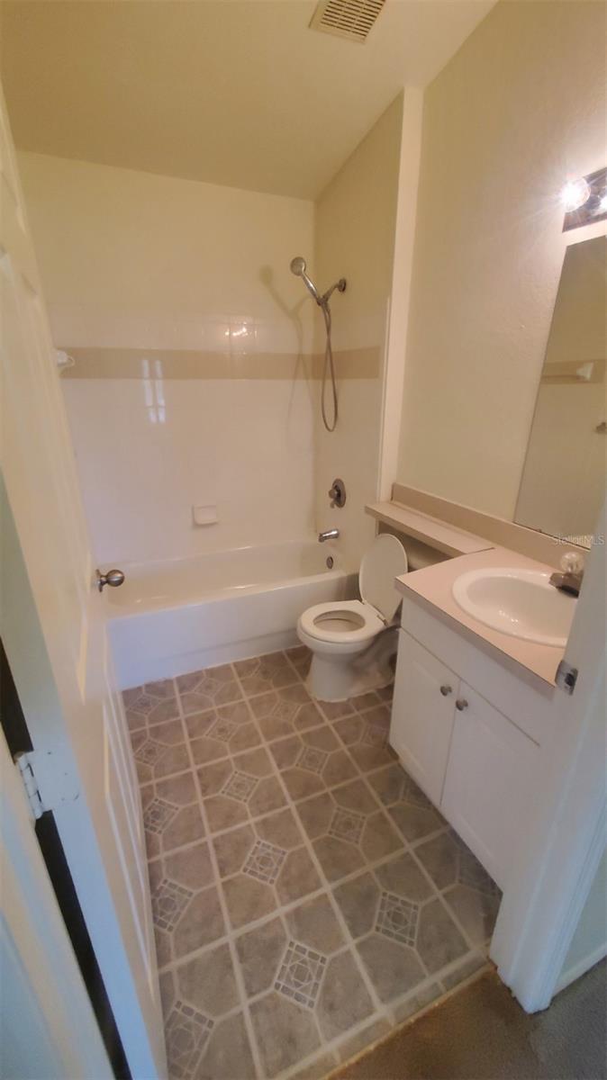 Image 20 of 43 For 36243 Lake Chase Boulevard 203