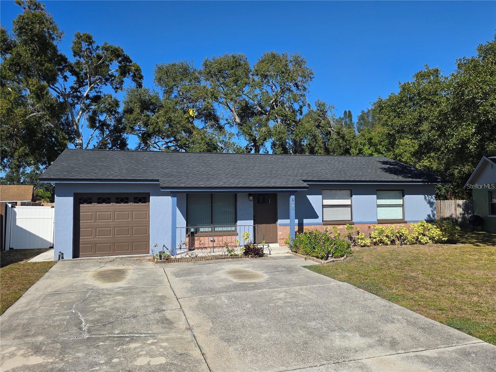 Details for 7981 Smoketree Court, LARGO, FL 33773