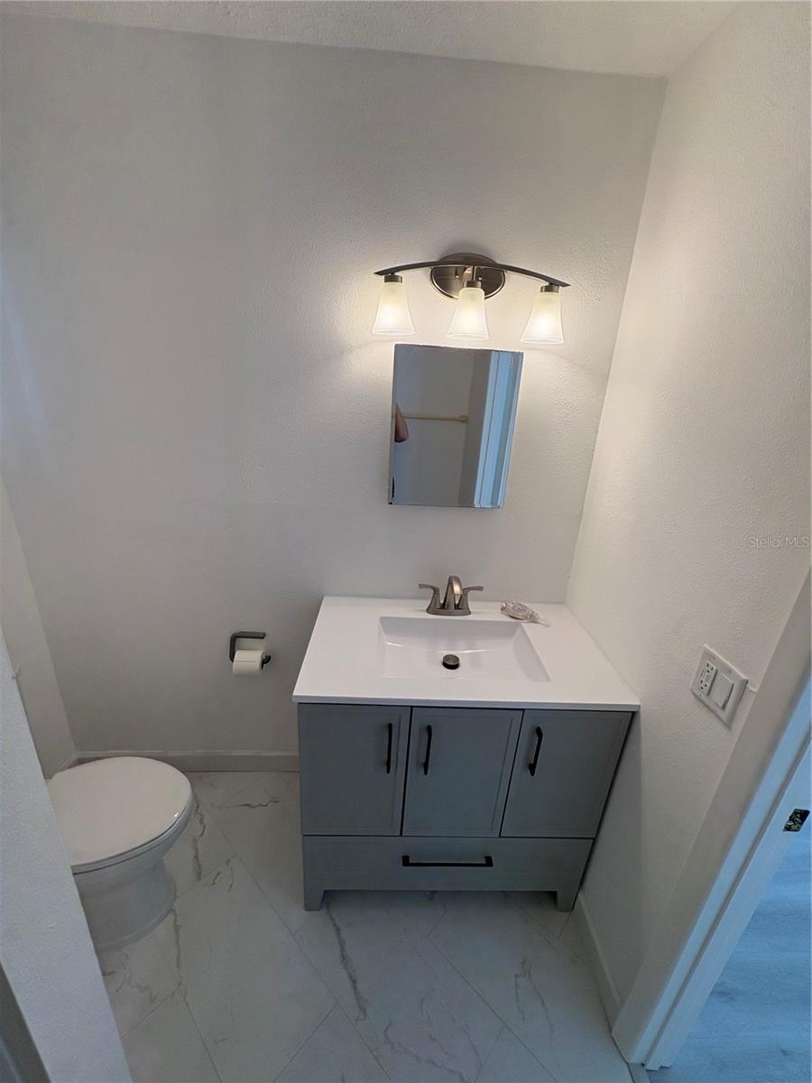 Image 13 of 21 For 7981 Smoketree Court