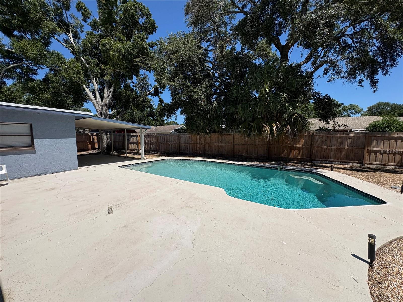 Image 15 of 21 For 7981 Smoketree Court