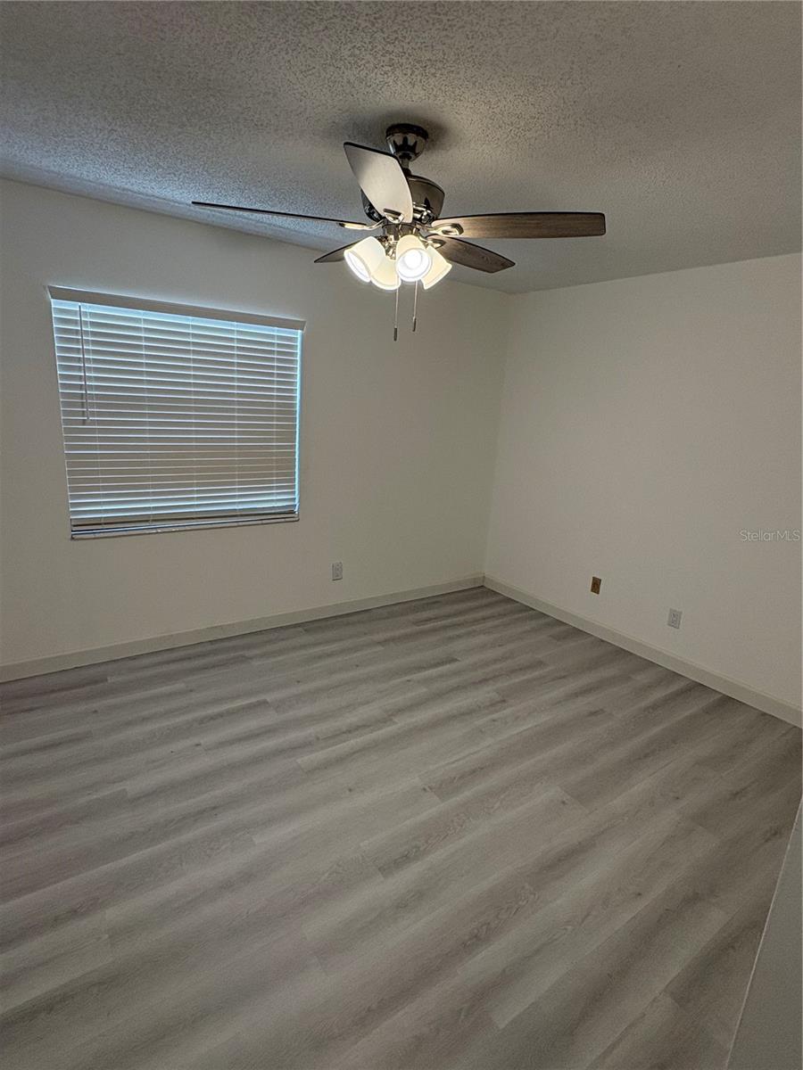 Image 7 of 21 For 7981 Smoketree Court