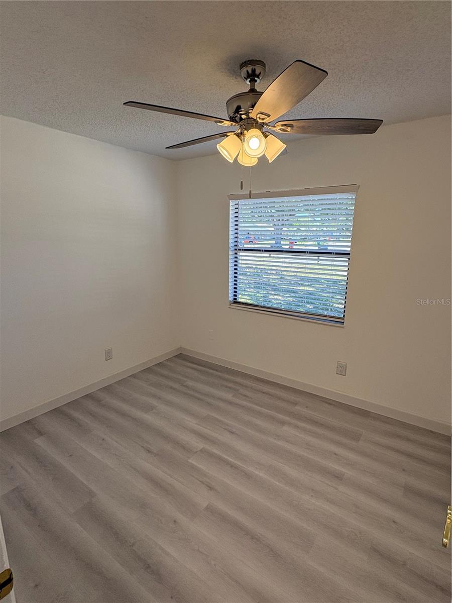 Image 8 of 21 For 7981 Smoketree Court