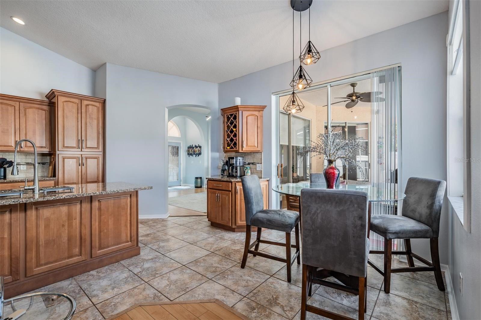 Image 11 of 49 For 1821 Palm Ridge Place