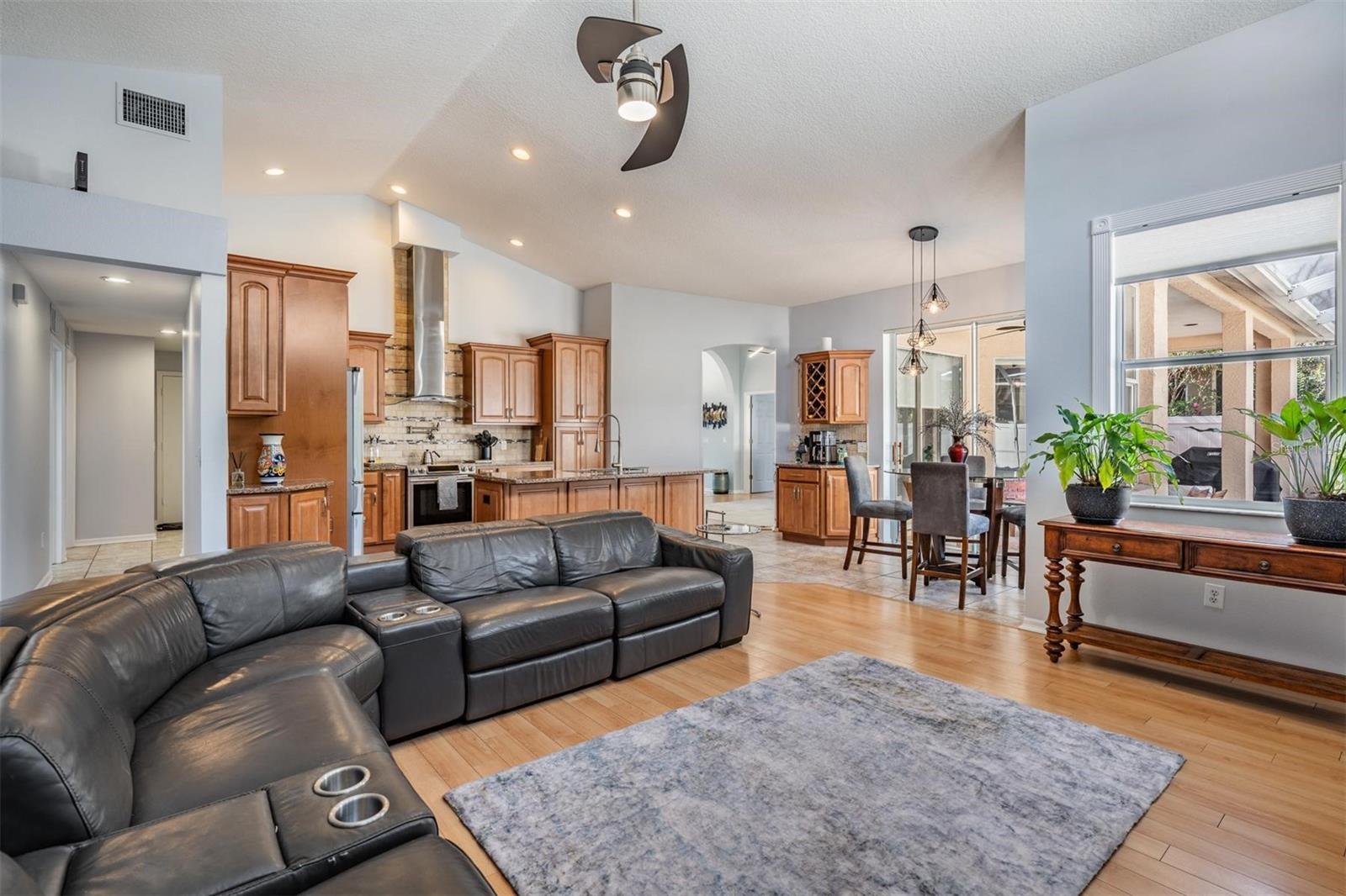 Image 12 of 49 For 1821 Palm Ridge Place