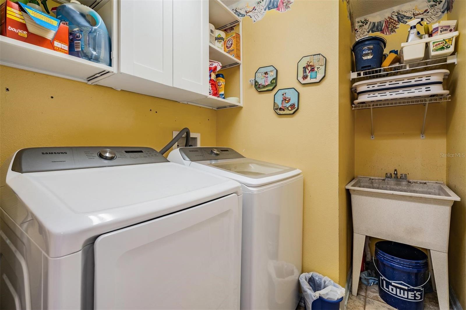 Image 31 of 49 For 1821 Palm Ridge Place