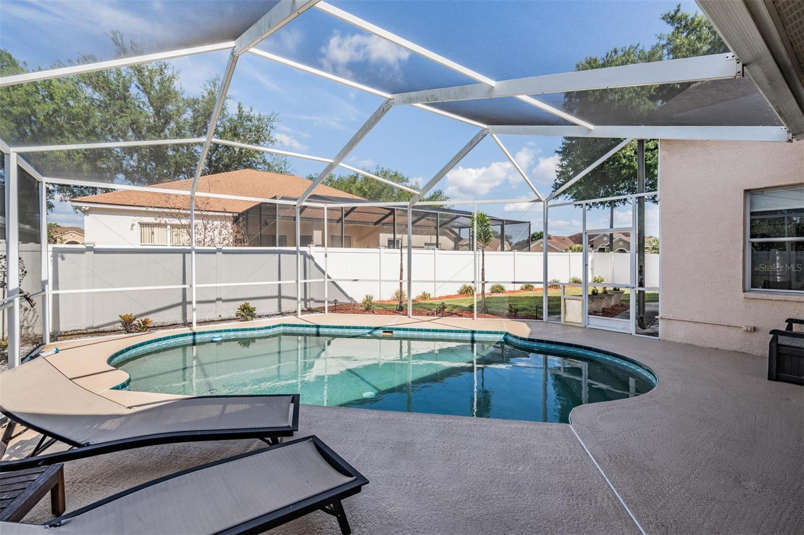 Image 36 of 49 For 1821 Palm Ridge Place