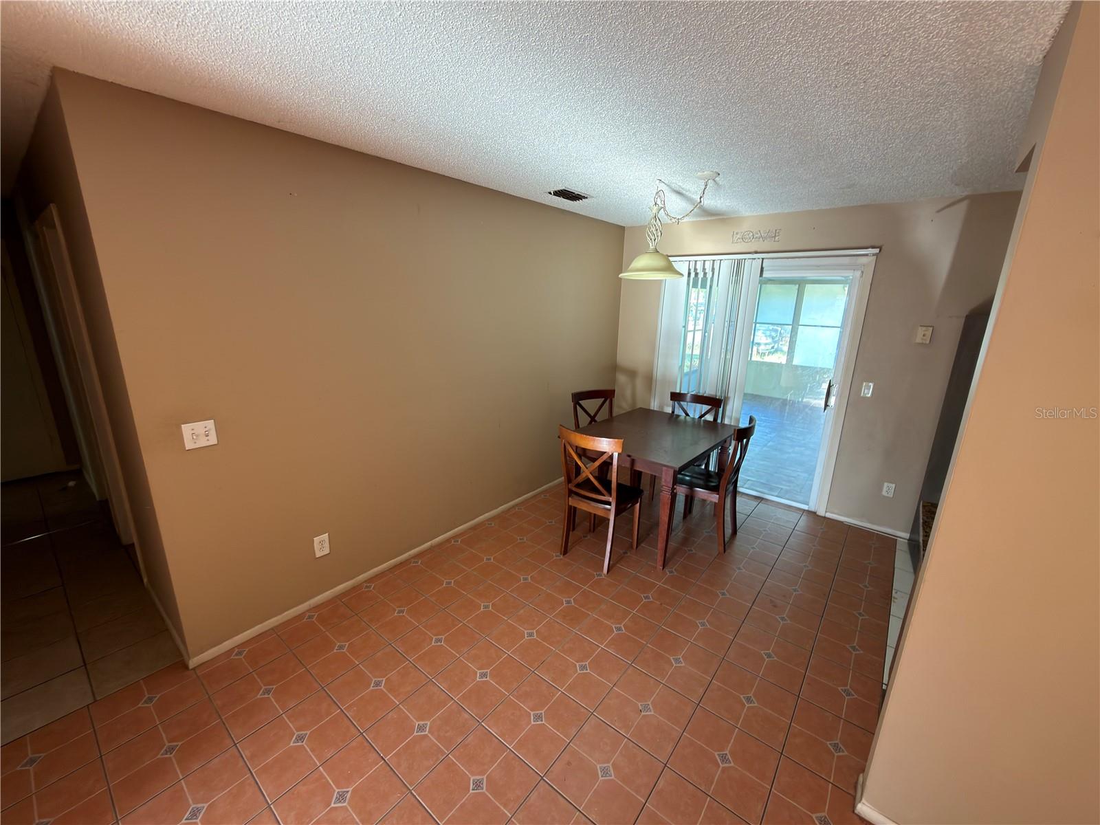 Image 15 of 24 For 3002 Colorado Avenue