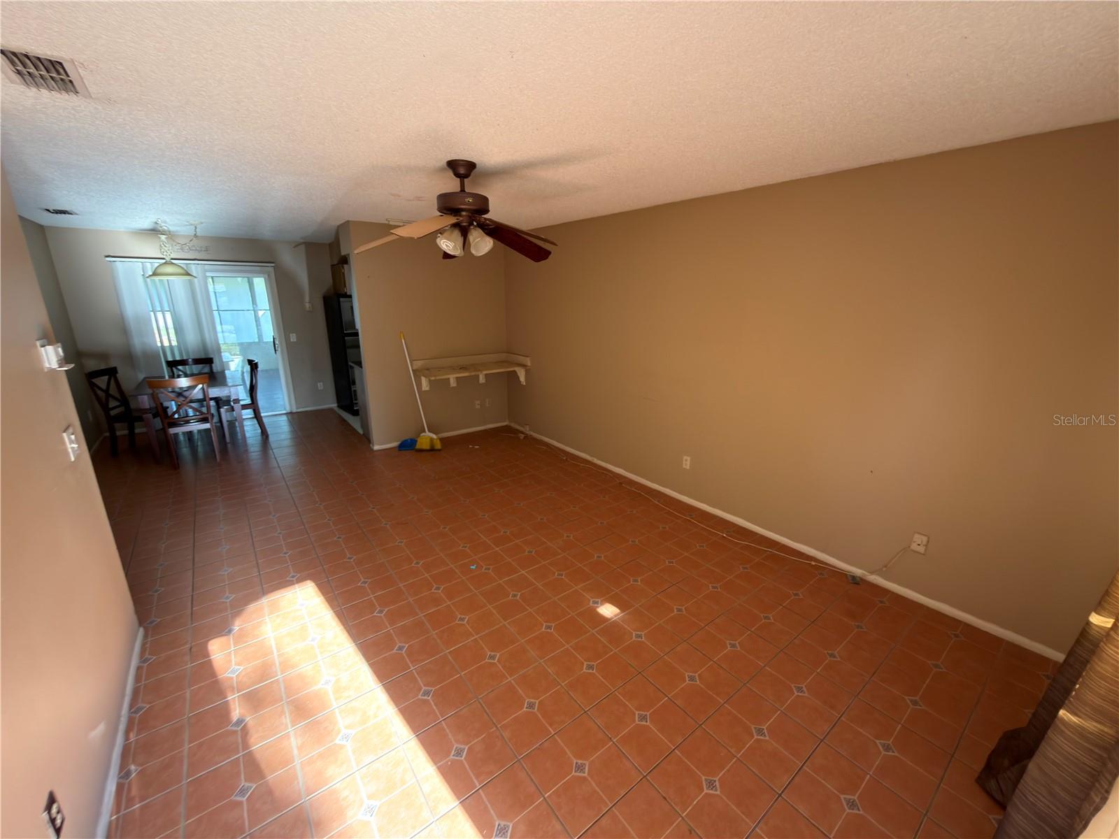 Image 16 of 24 For 3002 Colorado Avenue