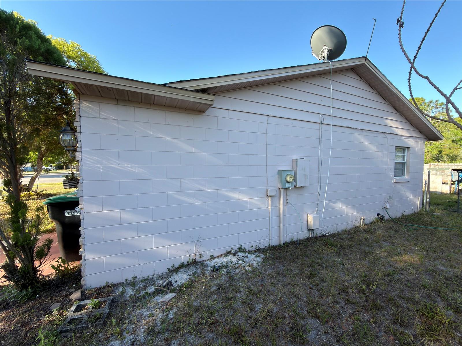 Image 3 of 24 For 3002 Colorado Avenue