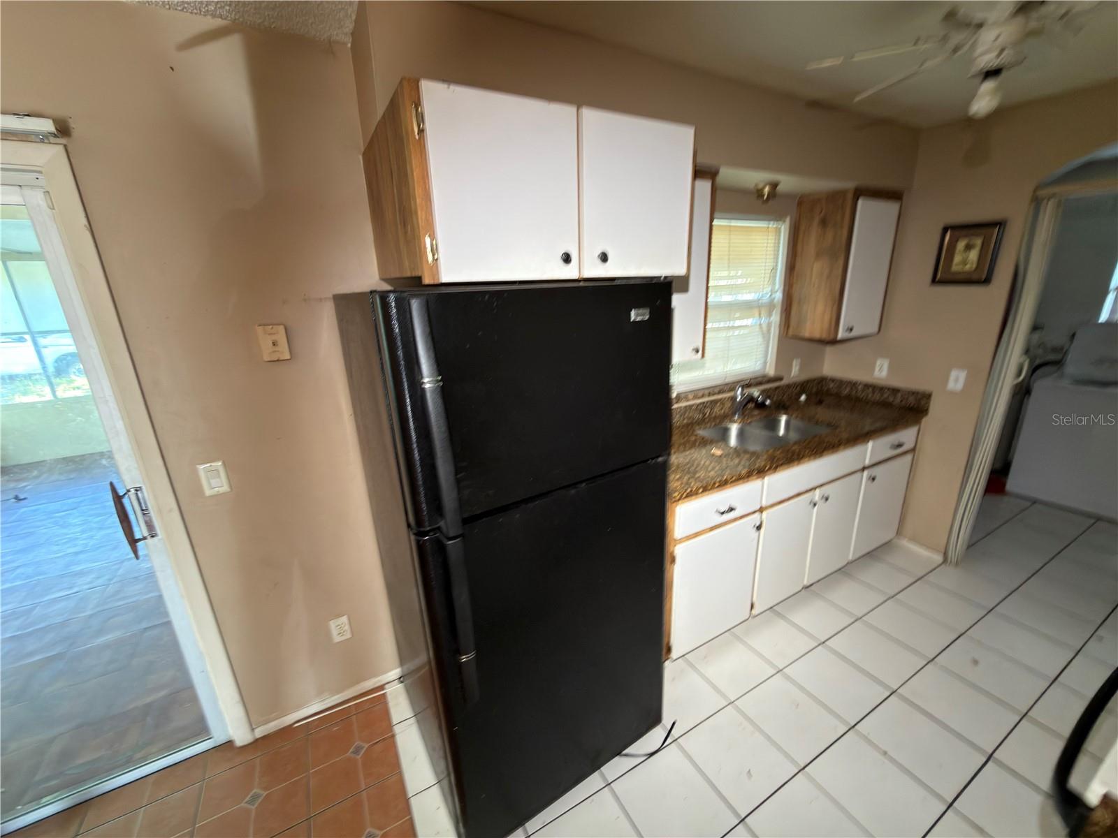 Image 8 of 24 For 3002 Colorado Avenue