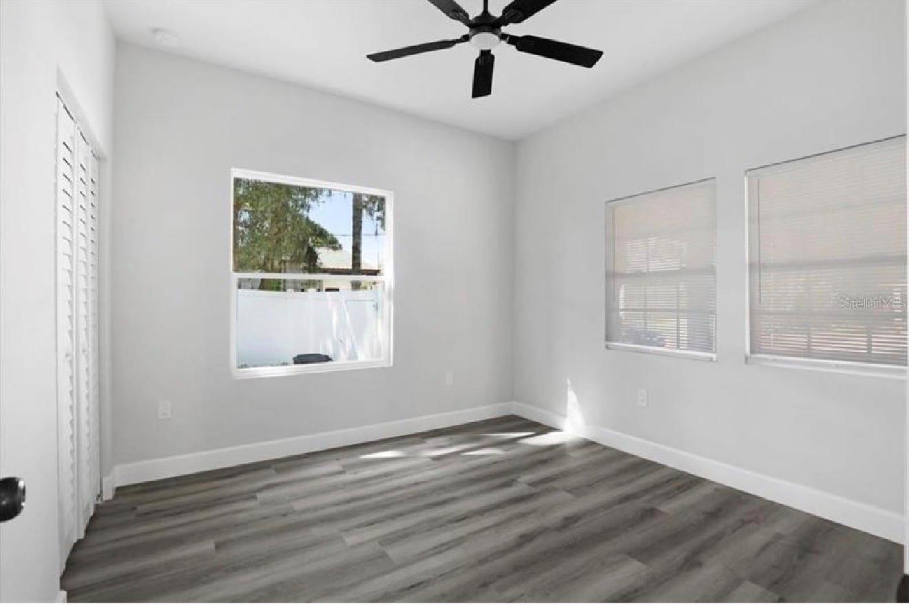 Image 13 of 23 For 506 Warnell Street
