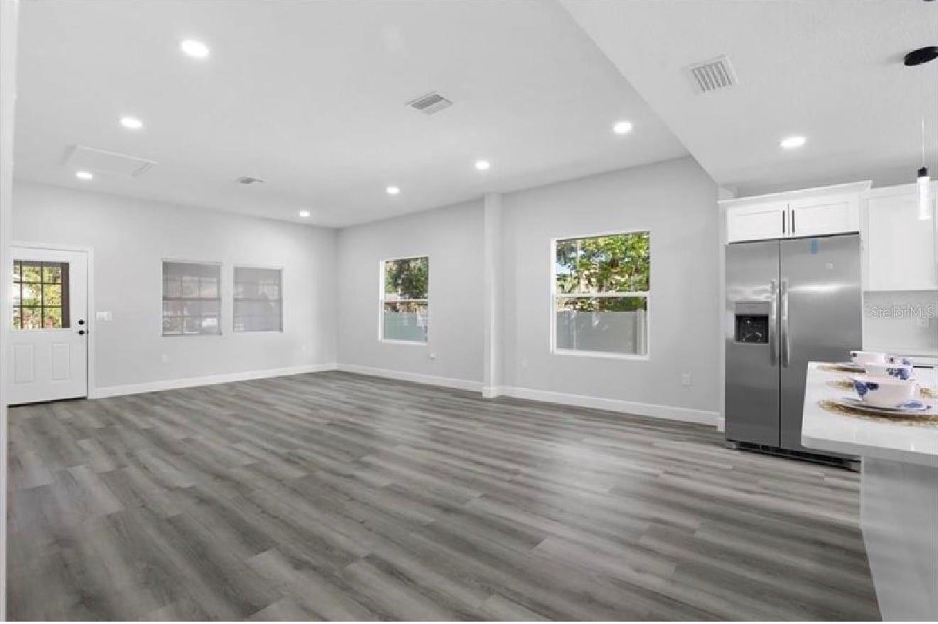 Image 16 of 23 For 506 Warnell Street