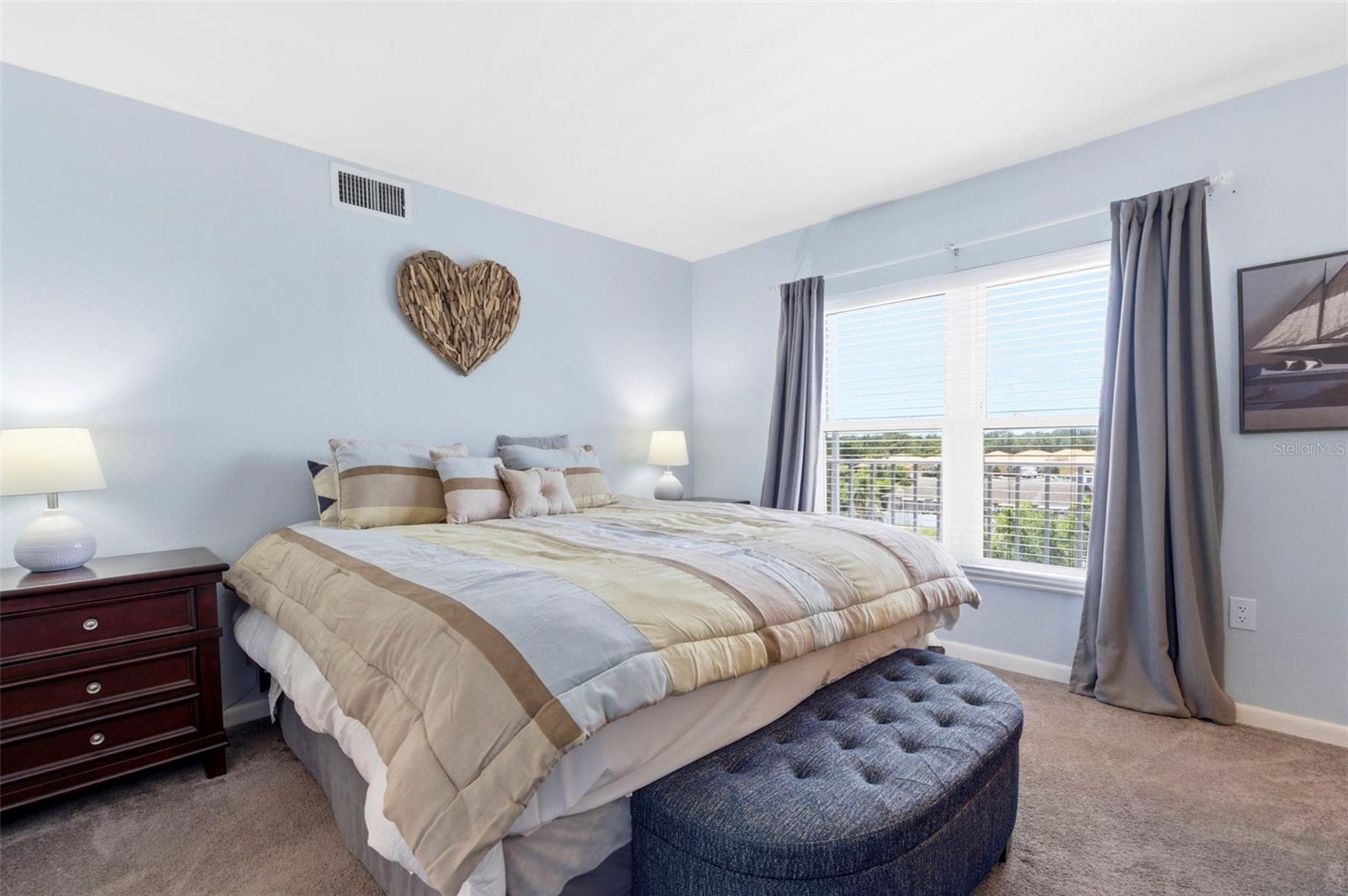 Image 27 of 63 For 4939 Floramar Terrace 501