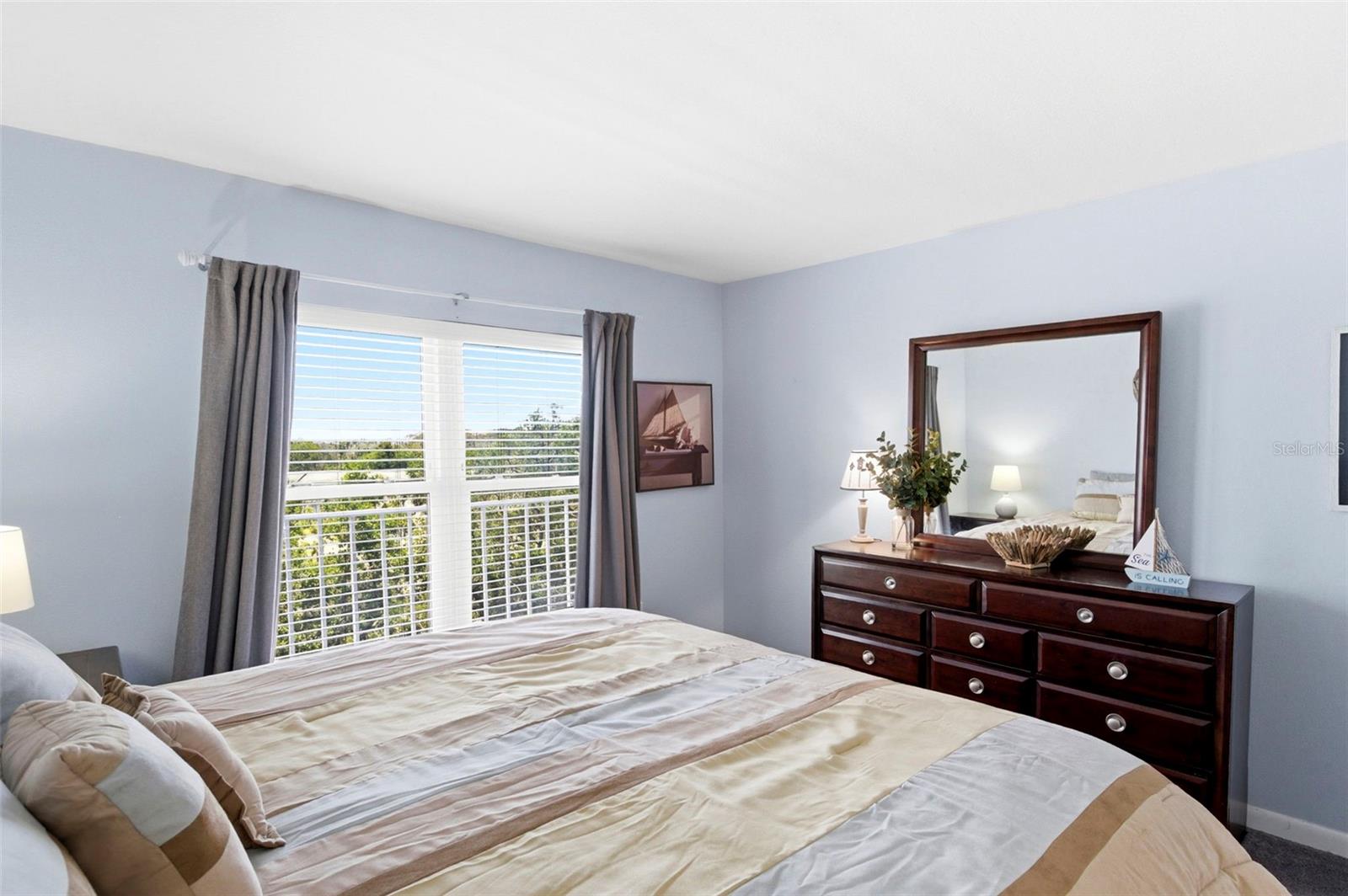 Image 28 of 63 For 4939 Floramar Terrace 501
