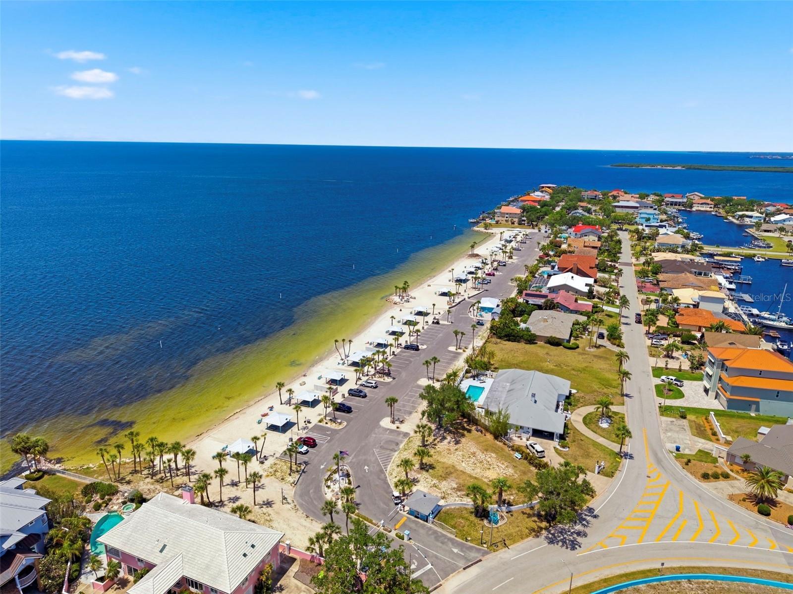 Image 36 of 63 For 4939 Floramar Terrace 501