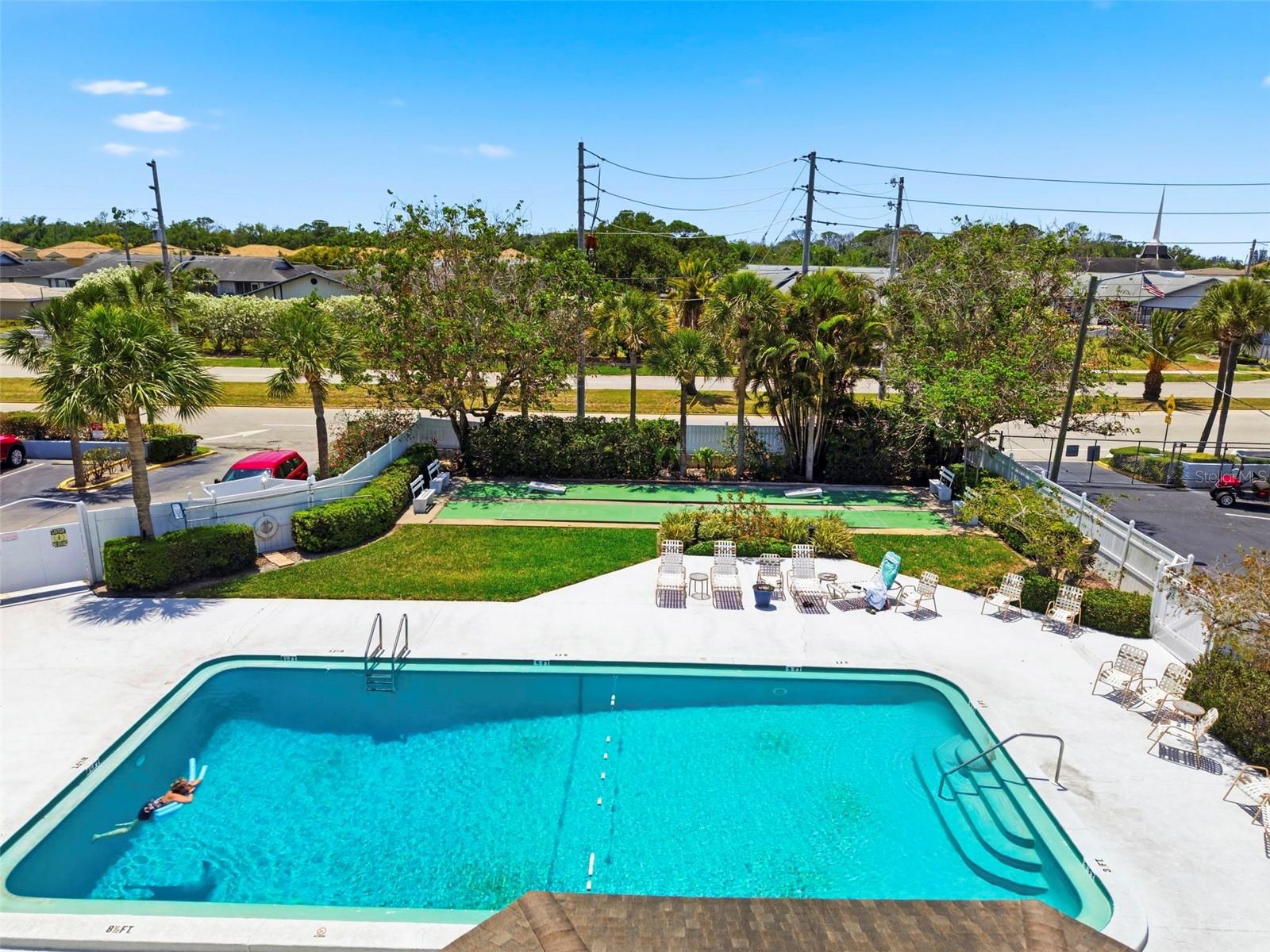 Image 37 of 63 For 4939 Floramar Terrace 501