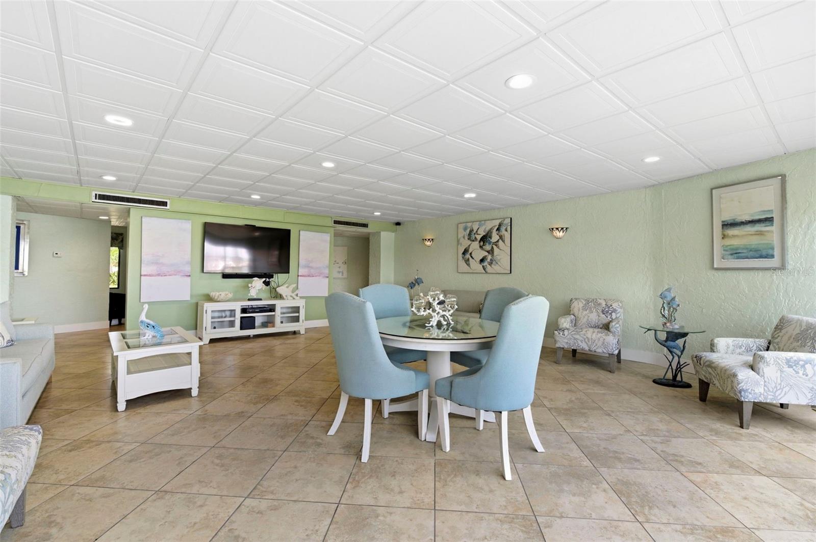 Image 39 of 63 For 4939 Floramar Terrace 501
