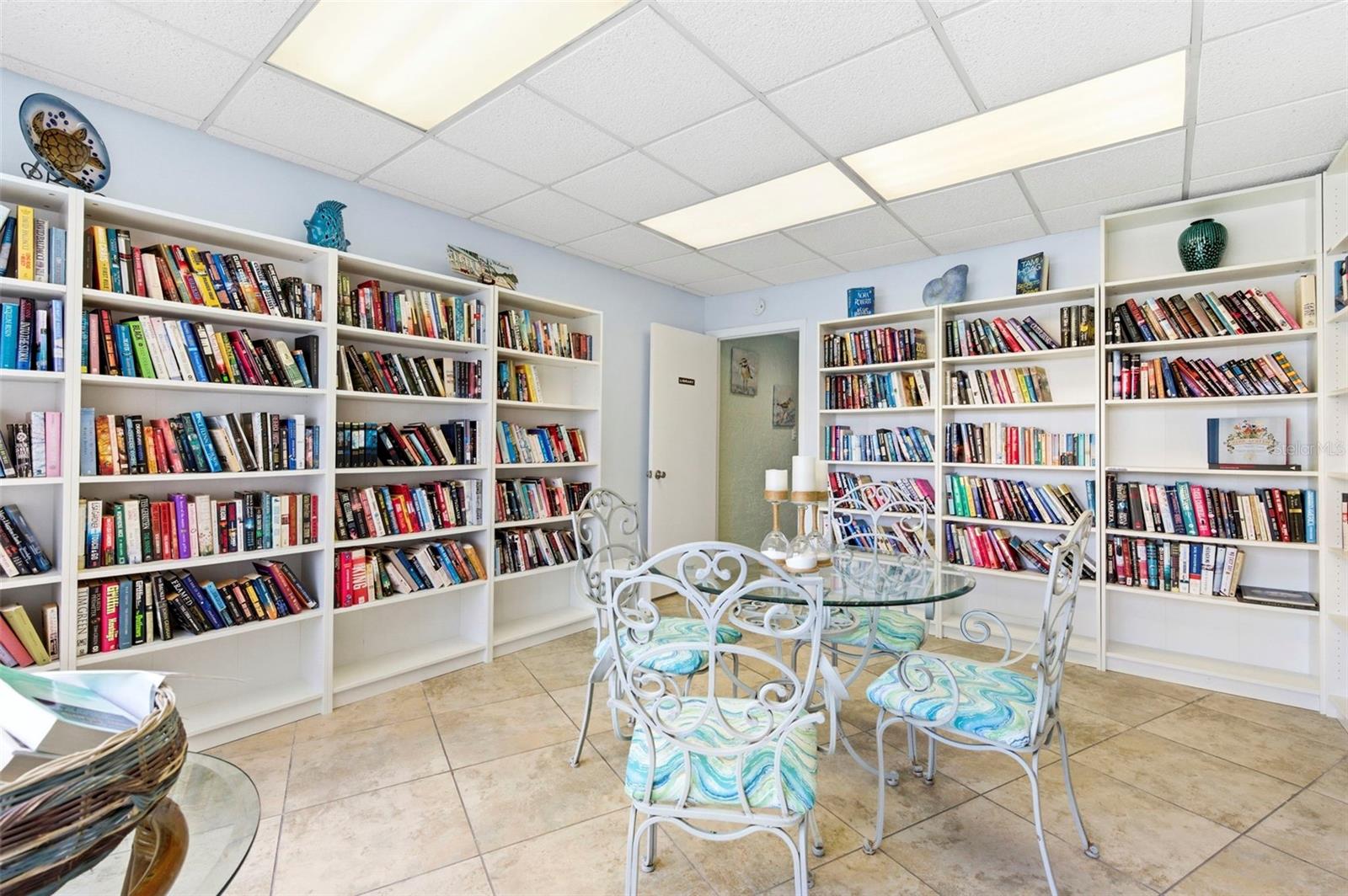Image 42 of 63 For 4939 Floramar Terrace 501