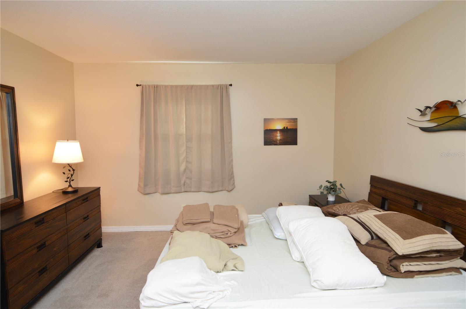 Image 23 of 100 For 121 Seahorse Drive Se C