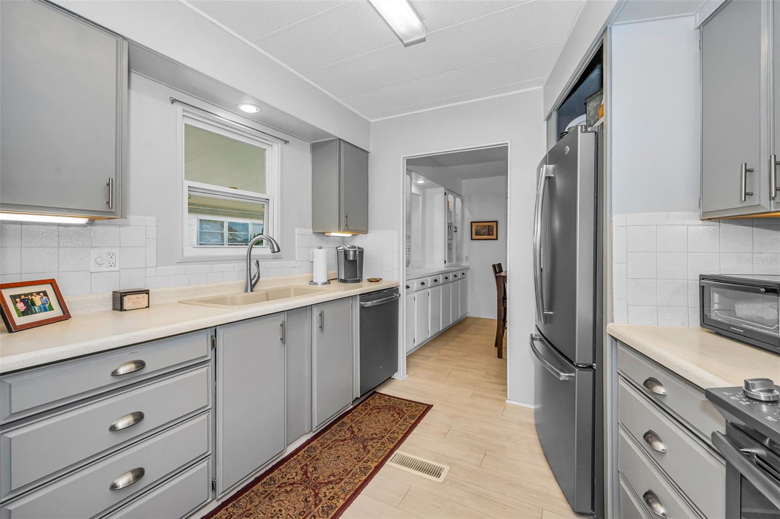 Image 11 of 45 For 3230 Lanark Drive