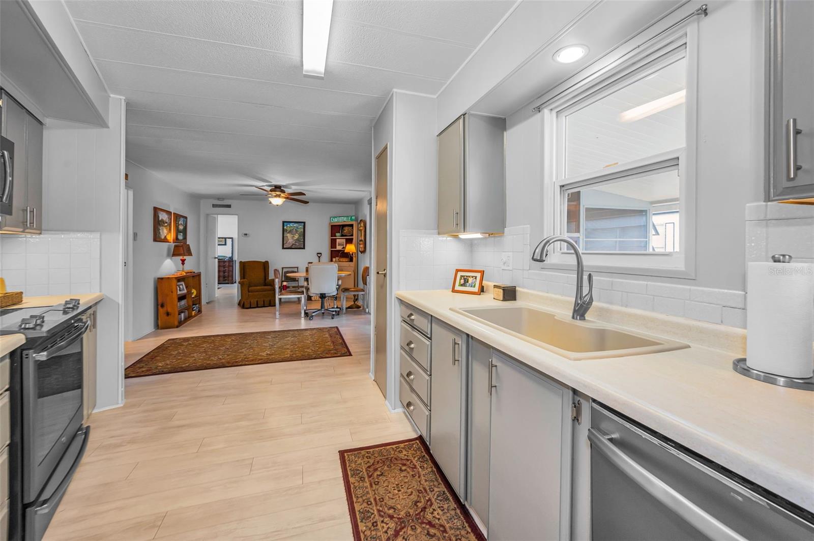 Image 13 of 45 For 3230 Lanark Drive