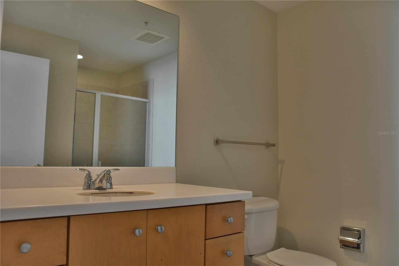Image 16 of 19 For 1208 Kennedy Boulevard 421