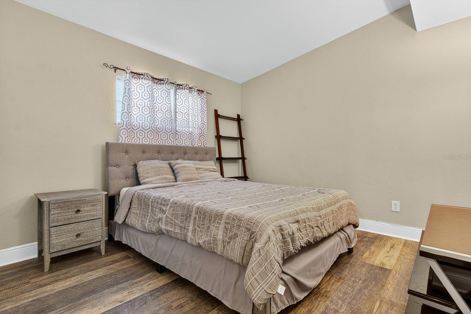 Image 19 of 64 For 1424 Evergreen Avenue