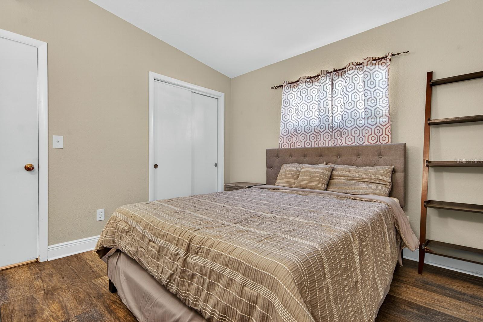 Image 20 of 64 For 1424 Evergreen Avenue